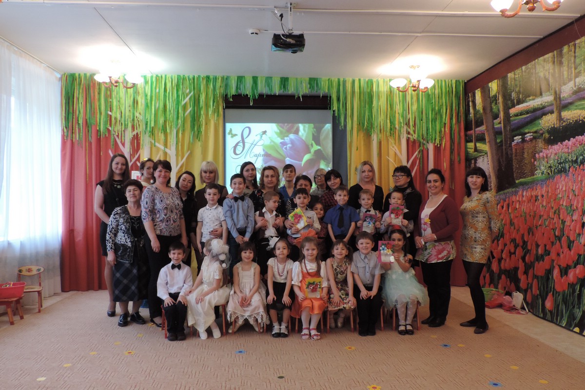 Весенний праздник для мам и бабушек